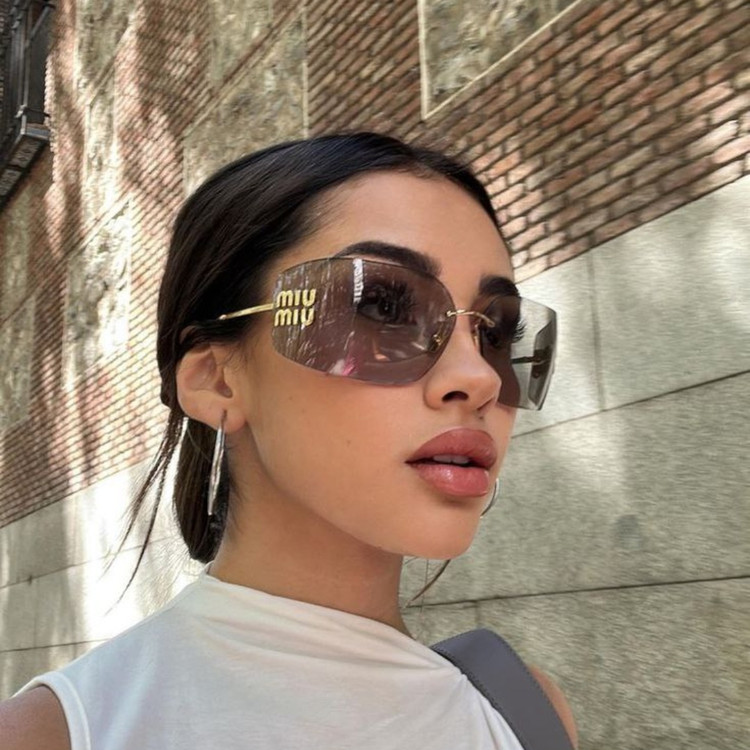 عینک آفتابی زنانه برند میومیو miu miu کد2114V