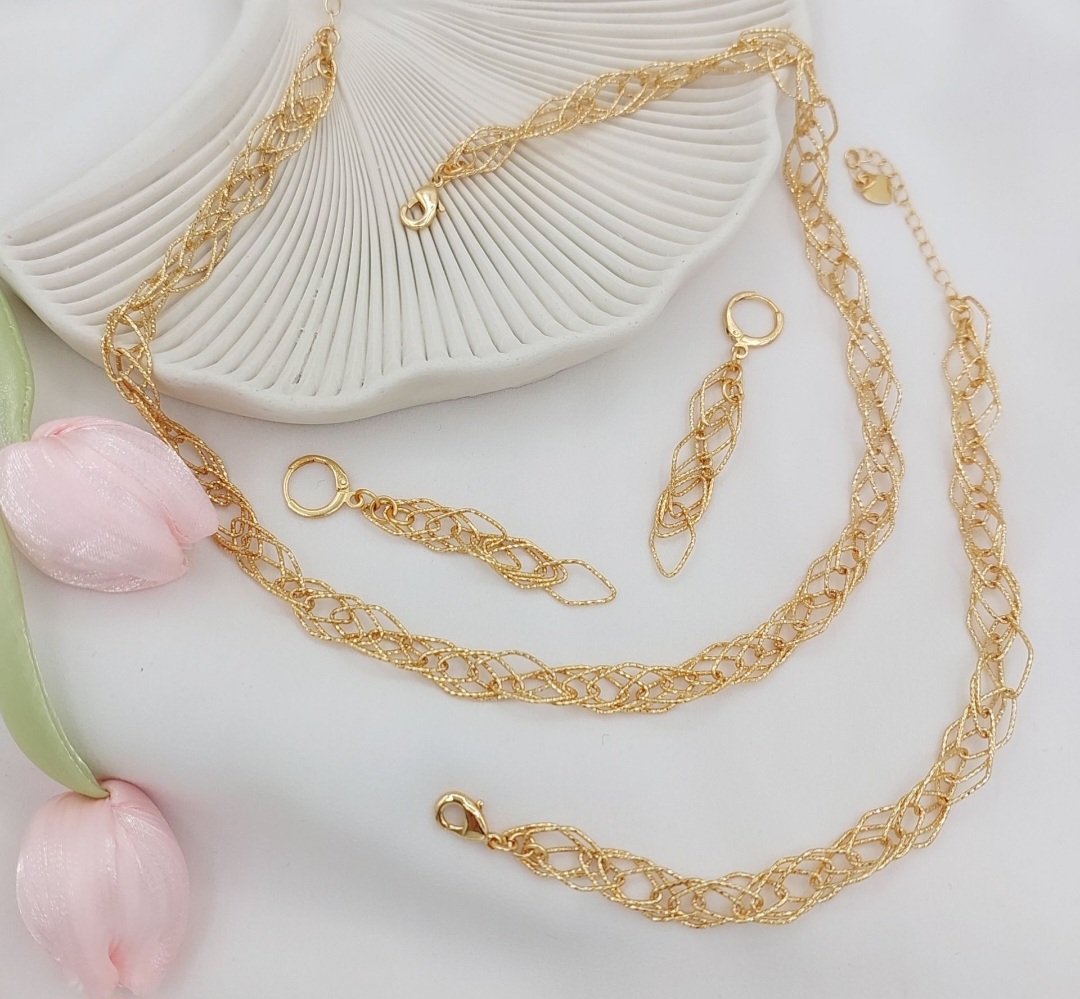 سرویس طرح طلای زنانه، مدل حلقه ای، مارک شین، به همراه کارت گارانتی کد980z