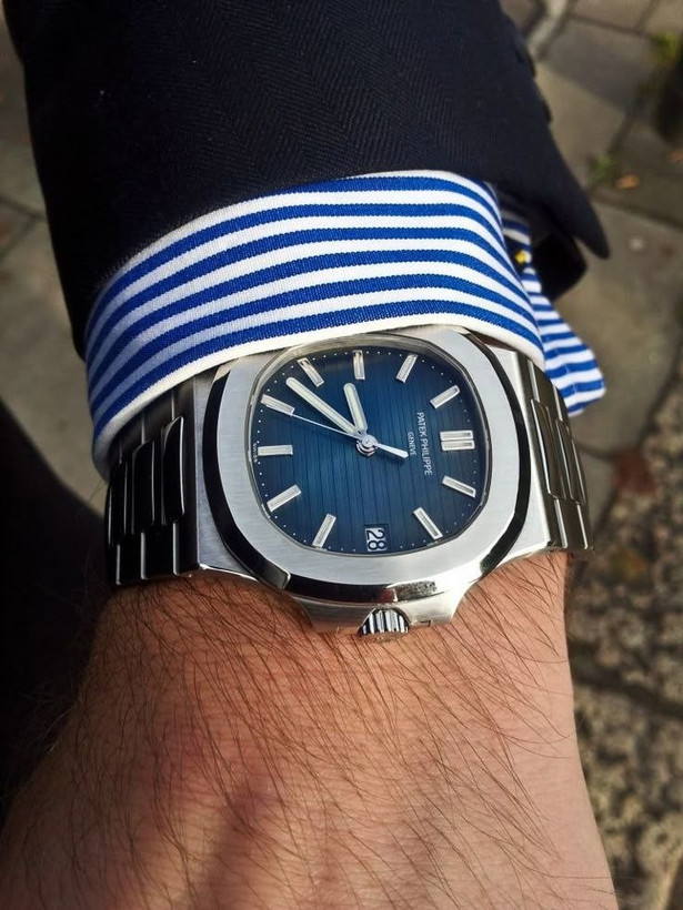 ساعت پتکفیلیپ ناتیلوس برای آقایان Patek Philippe ارسال رایگان